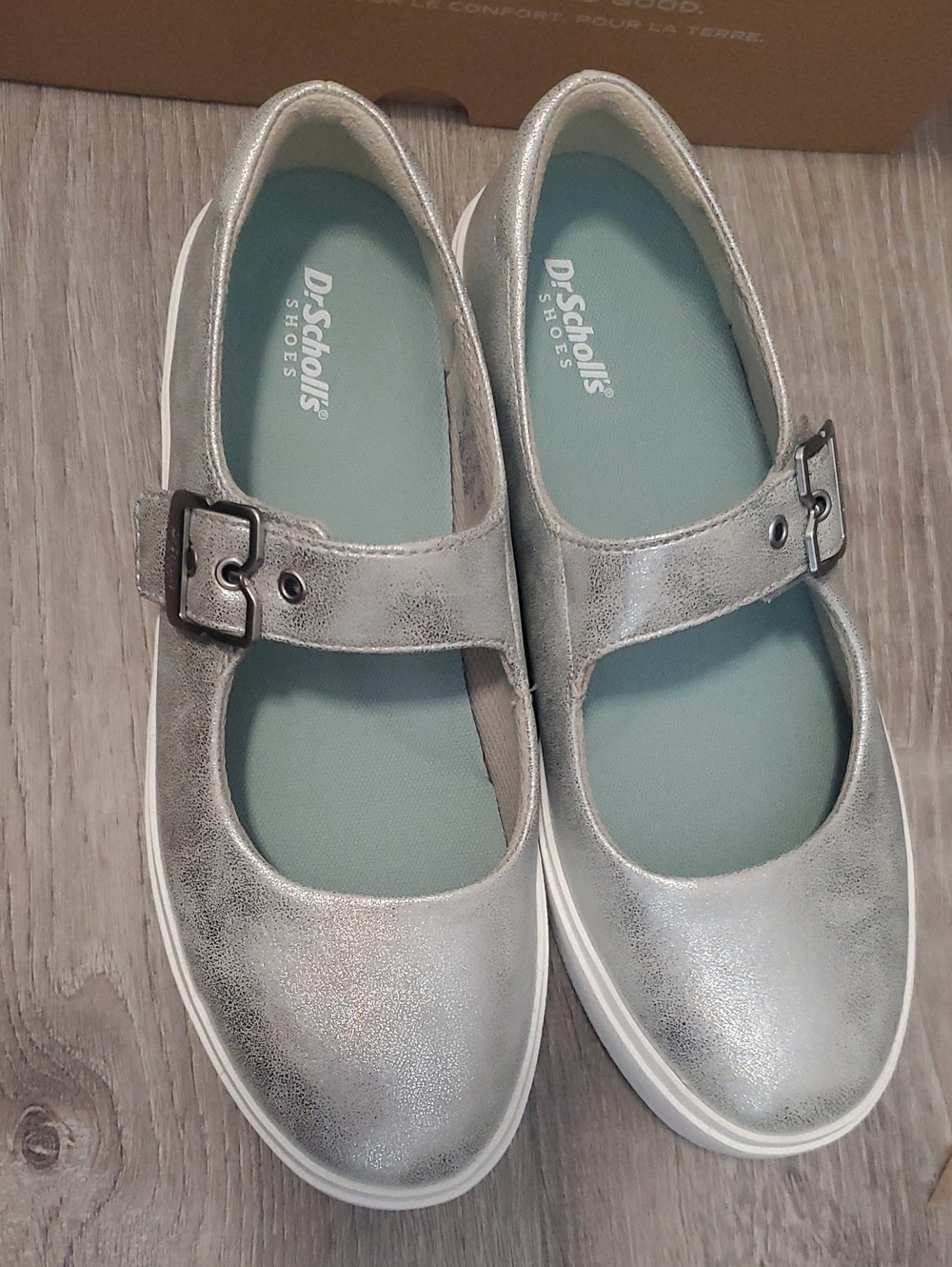 NIB New Dr. Scholl's Metallic Silver Mary Jane Comfort Shoes Size 8 1/2